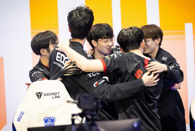 他不仅在 他不仅在