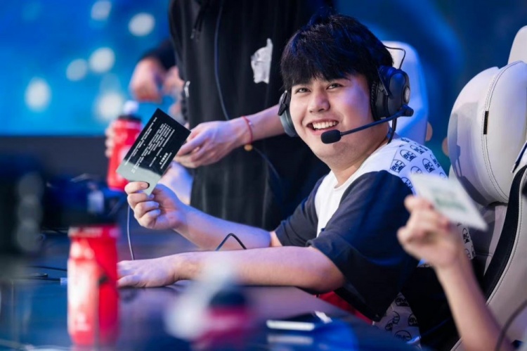 每当冰雪盛 每当冰雪盛