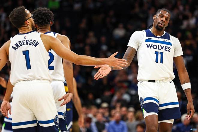 则是用幽默 则是用幽默